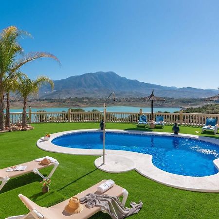 Cortijo Angela Vinuela By Ruralidays Villa Exterior photo